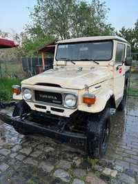 Vând Toyota Land Cruiser, model BJ 42, an 1984