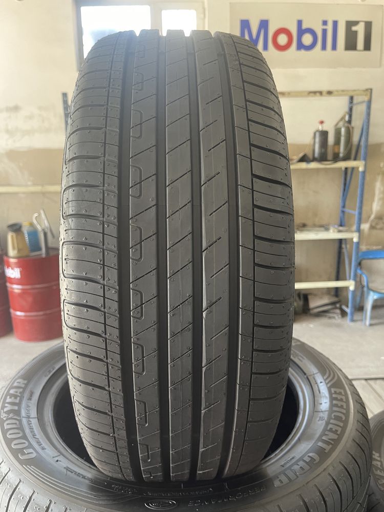 GoodYear 215/55 R17 новый балондар