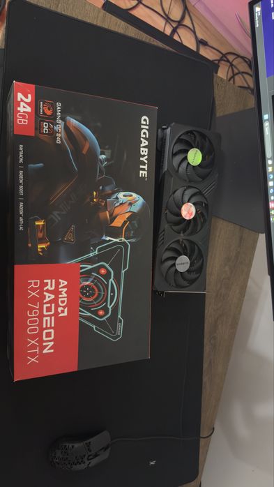 Vand placa video amd rx 7900xtx 24GB gigabyte
