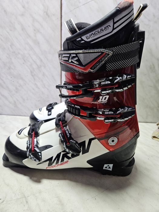 Clapari ski schi  Fischer V 10 mondo 29,5  corespunde mărimii 44-45