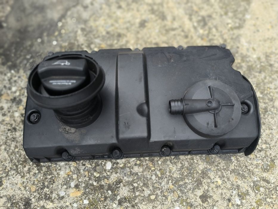 Capac culbutori 1.9 TDI Golf 5 Octavia 2 Touran Passat B6