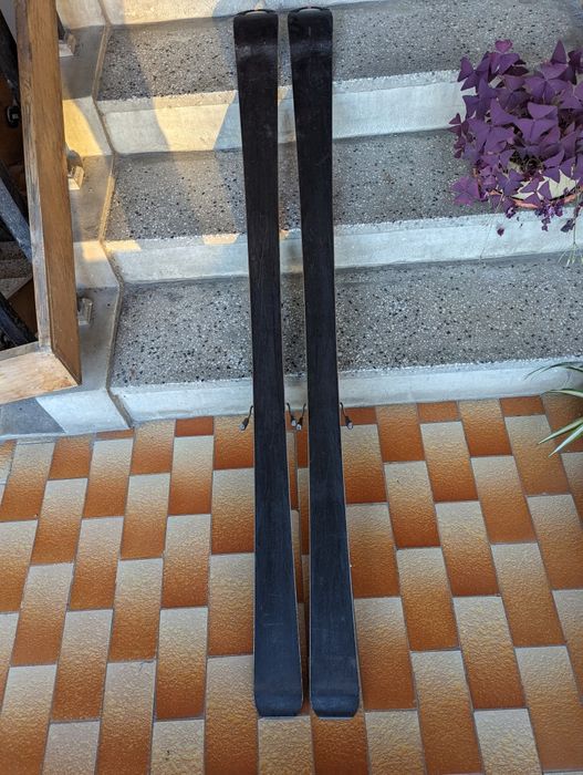 Ски с автомати ROSSIGNOL височина 162cm.