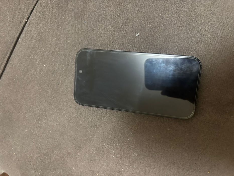 Продам Айфон 15