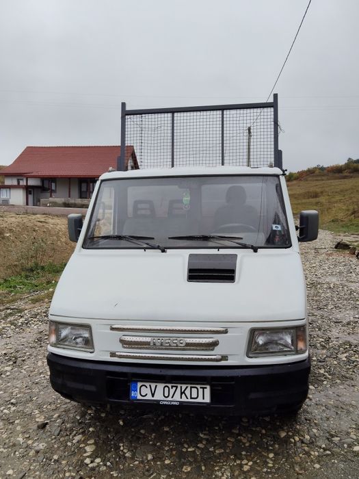 Vând Iveco daily basculabil pe 3 parti