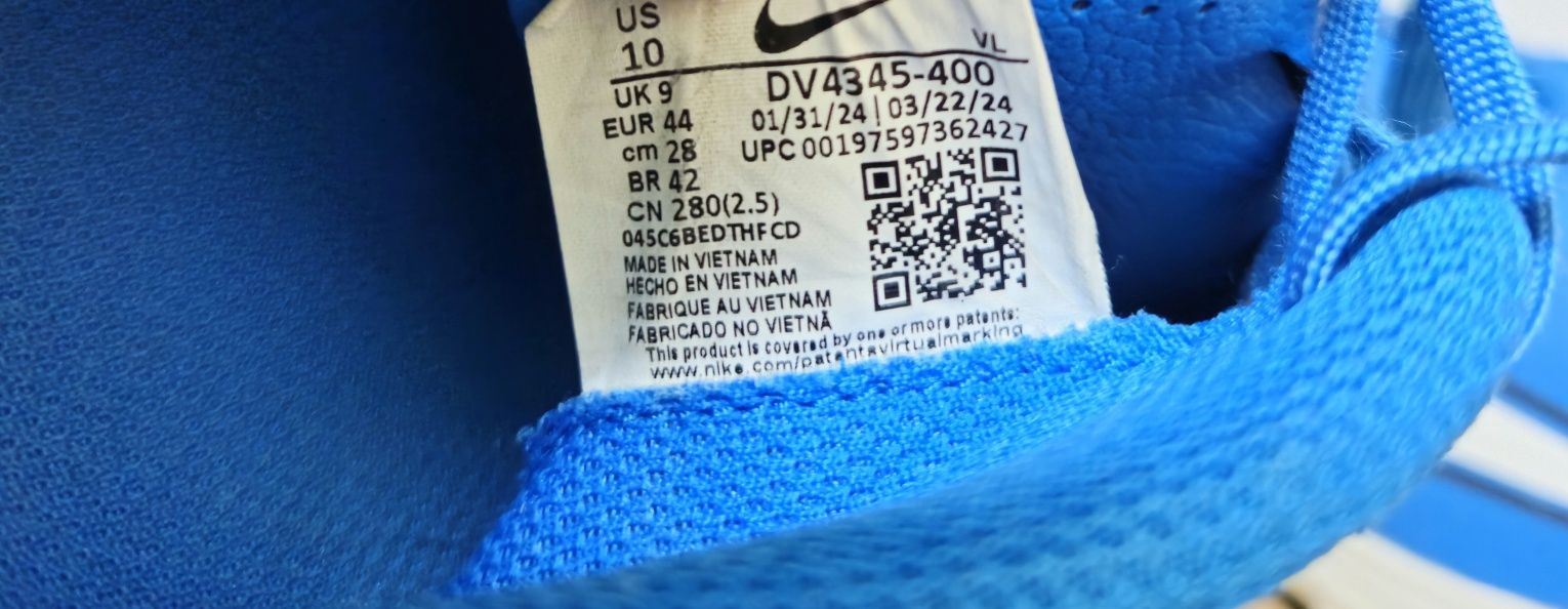 Стоножки Nike Tiempo Legend 10 Club TF
