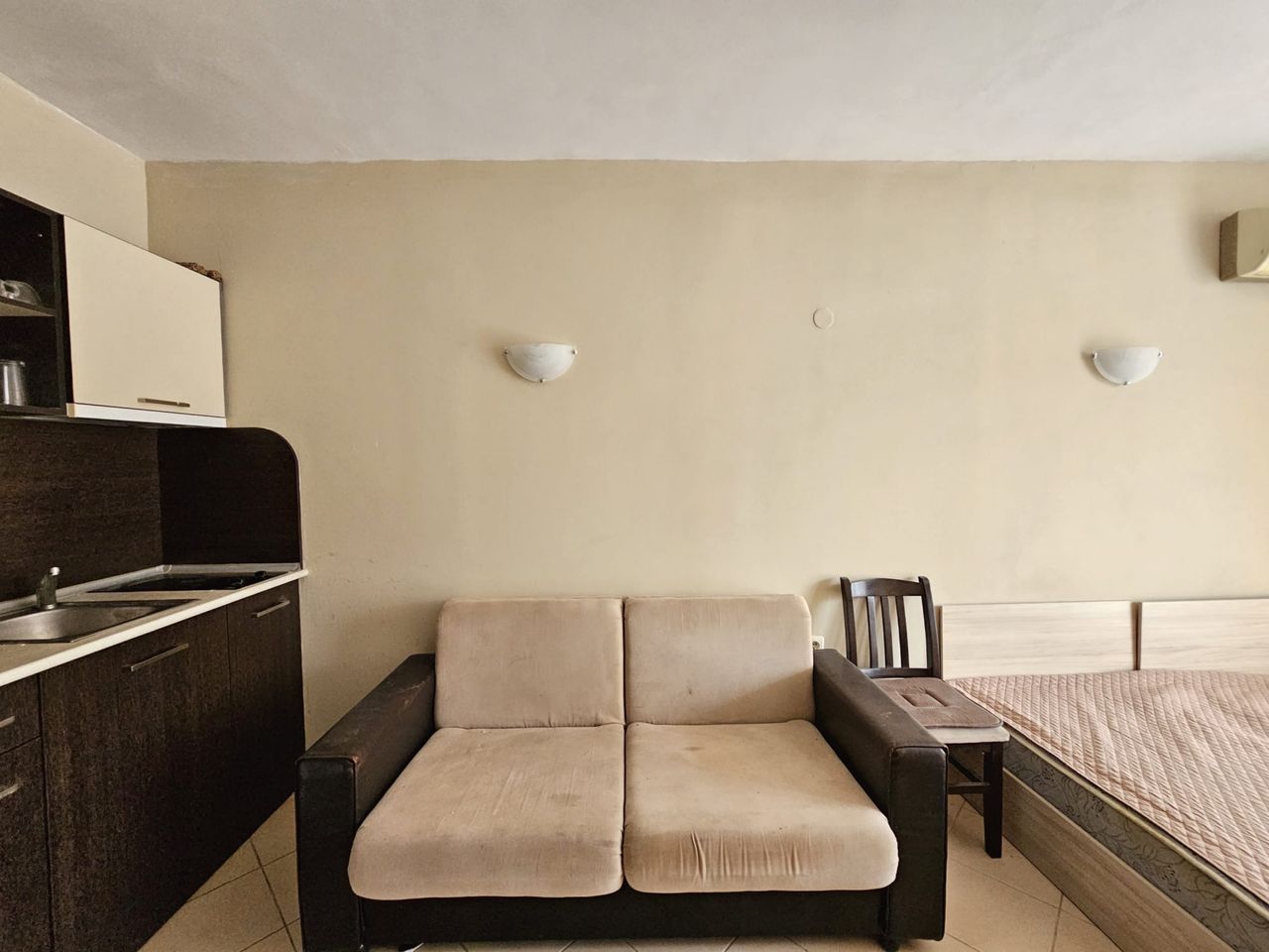 Продава се Едностаен апартамент в к.к. Слънчев бряг - 40 кв.м за 1175 €/кв.м - Снимка #2