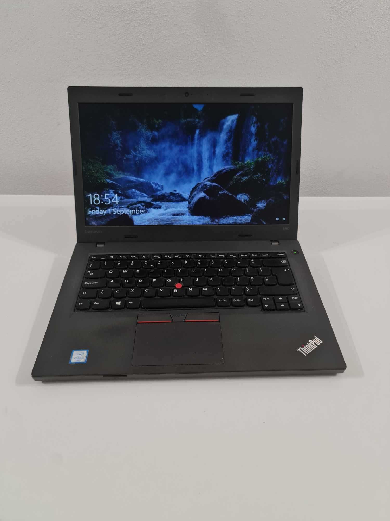 Laptop lenovo cu i5 generatia a 6 a , ssd 256gb