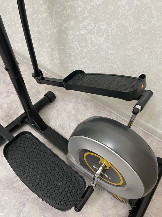 Эллиптический тренажер Rally Fitness