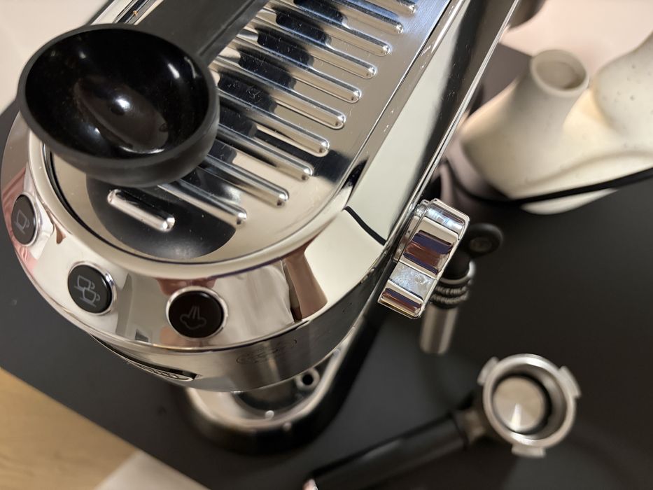 Esspresor manual De’Longhi Dedica