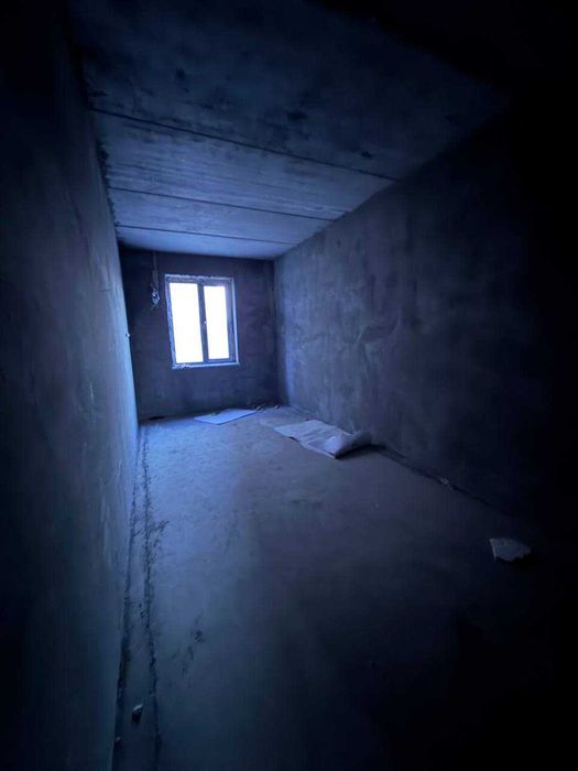 Продаётся 2х комн дуплекс квартира на 1 этаже Ор-р 5 микрорайон Жомий