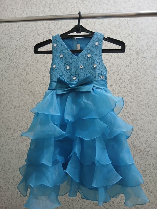 Нарядное платье для девочки