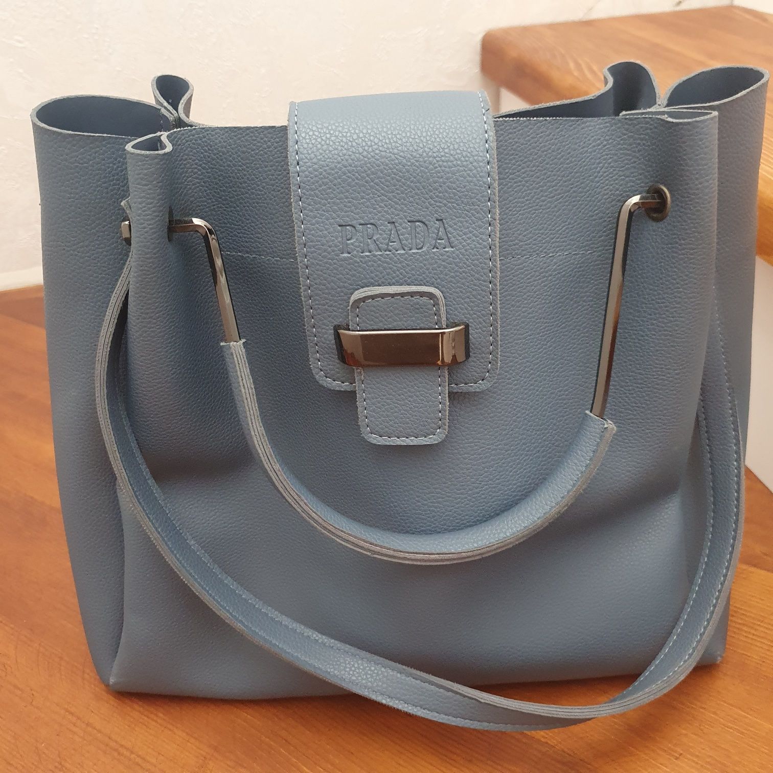 Сумка "Prada"   .