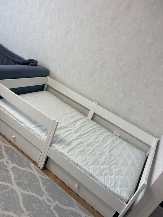 Кровать детская с 2 ящиками