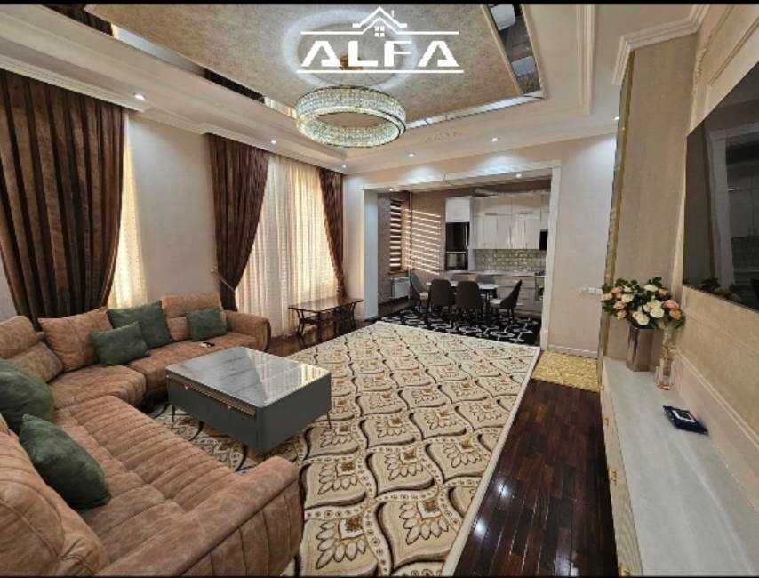 Buxoroda kvartira xonadon uy sotiladi 2 xonali 98m² 4-qavat.