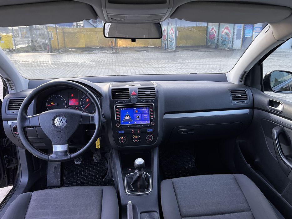 Vand Vw golf 5 1.9 tdi 105cp 2006