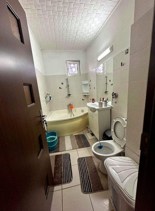 Apartament 2 camere de închiriat