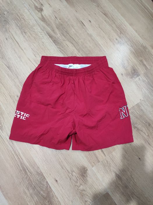 Pantaloni scurți Nike vintage mărimea M