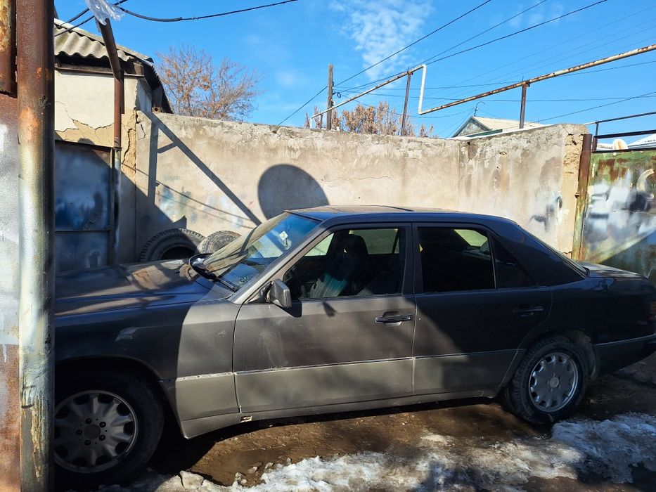 Mercedes-260. Мерседес