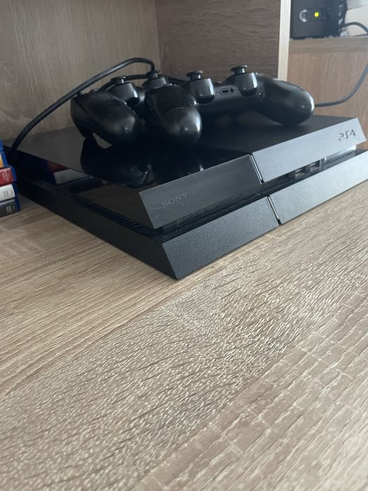 Ps4 slim+2 manete+ jocuri