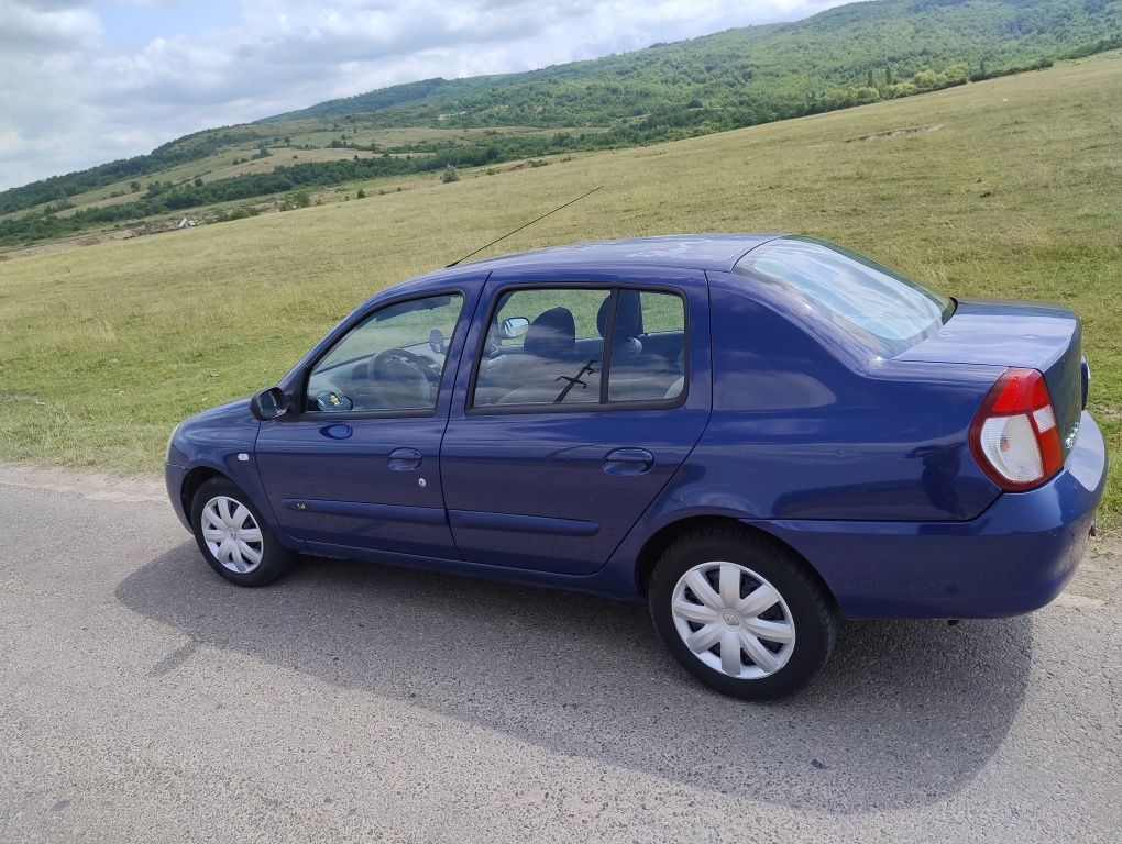 Vând Renault simbol
