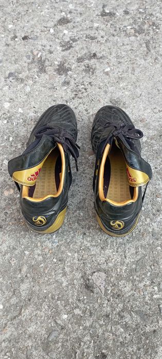 Бутонки за футбол