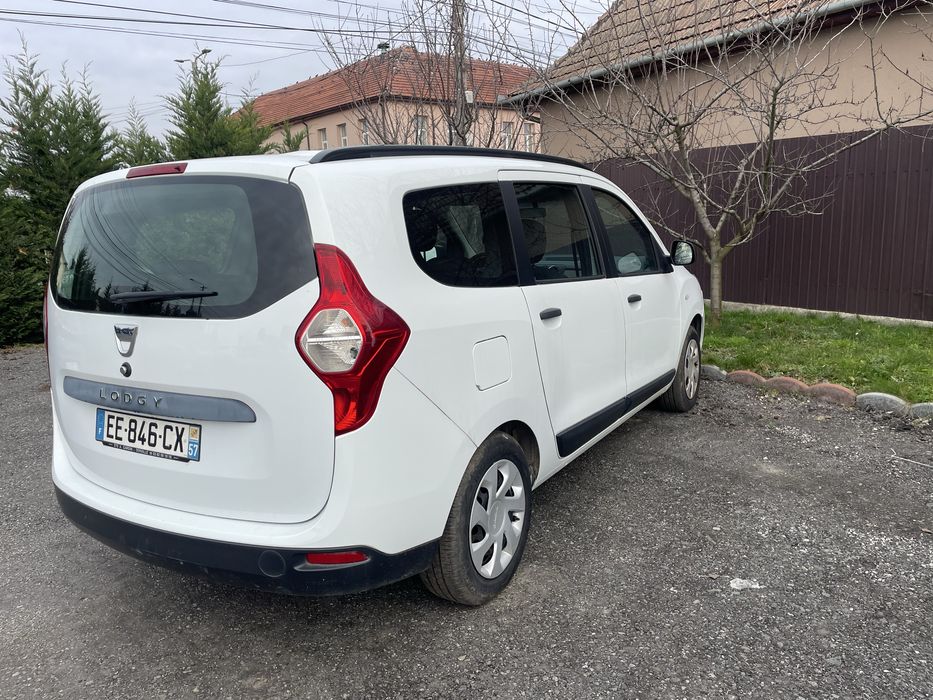 Dacia Lodgy 1.6 benzina 7 locuri