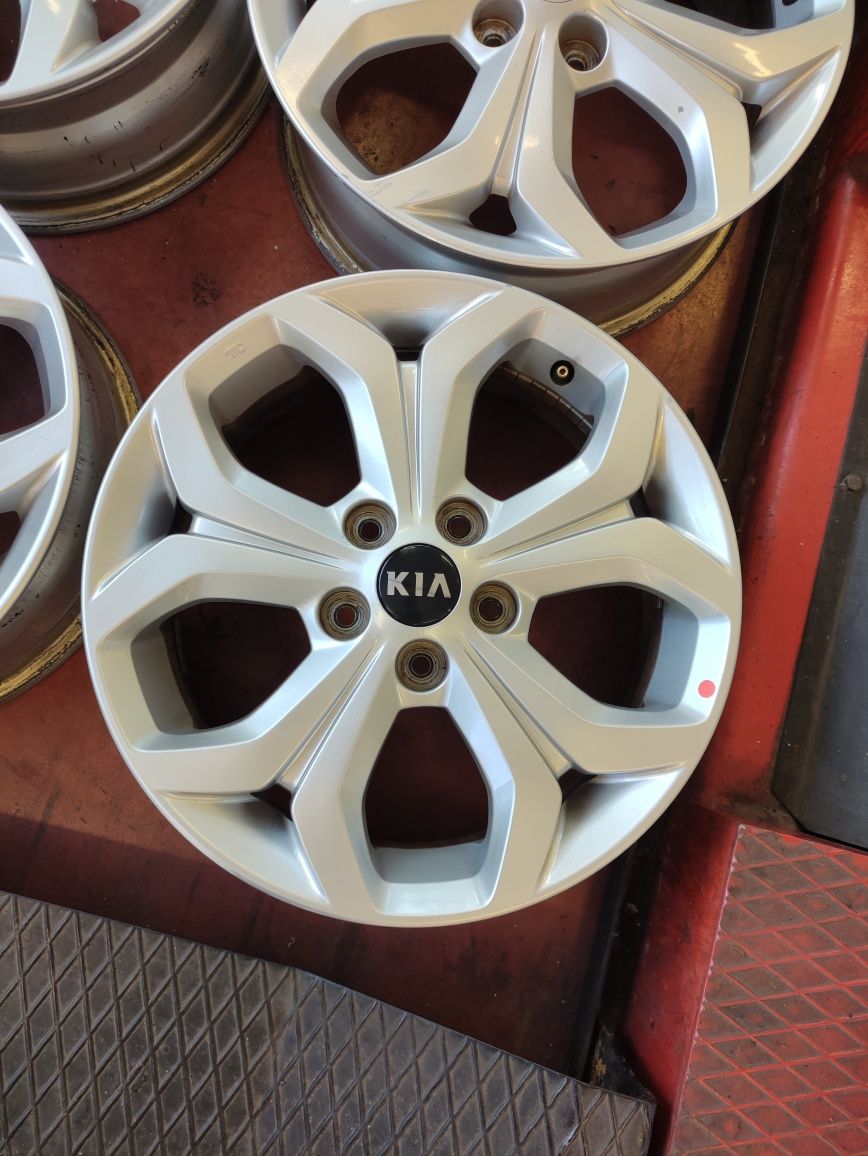 Оригинални джанти 17" KIA/HYUNDAI 5x114.3/67.1, ET54, 6,5J