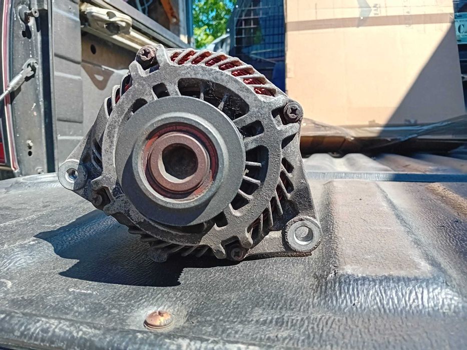 Vand Alternator Nissan Navara D40