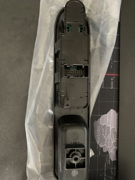 Comutator butoane geam electric Peugeot Citroen 207 307 C3