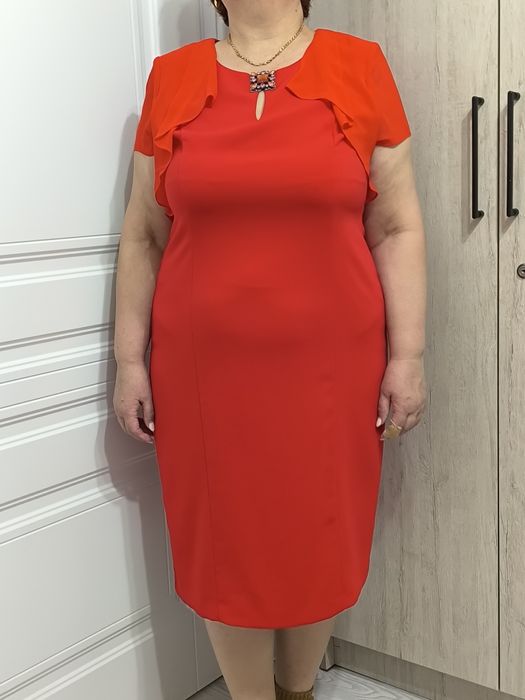 Продам платья все 50 размера