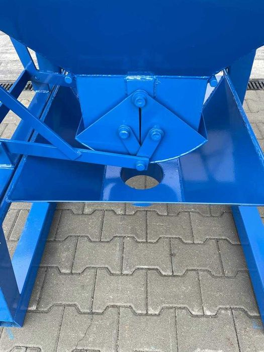 Benă beton pentru macara – capacitate 500 kg