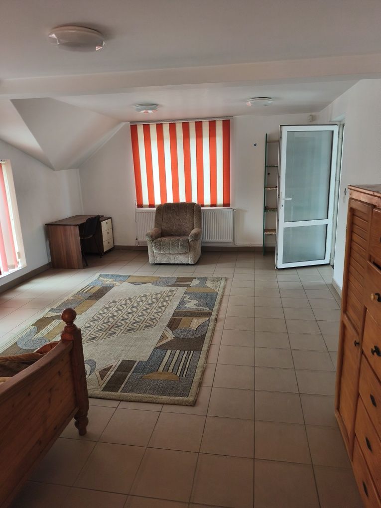 Ofer etajul unei vile(apartament)