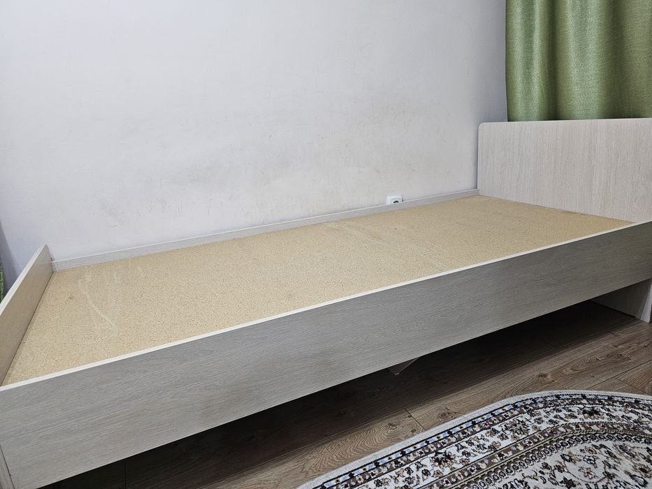 Продаётся кровать полуторка б/у