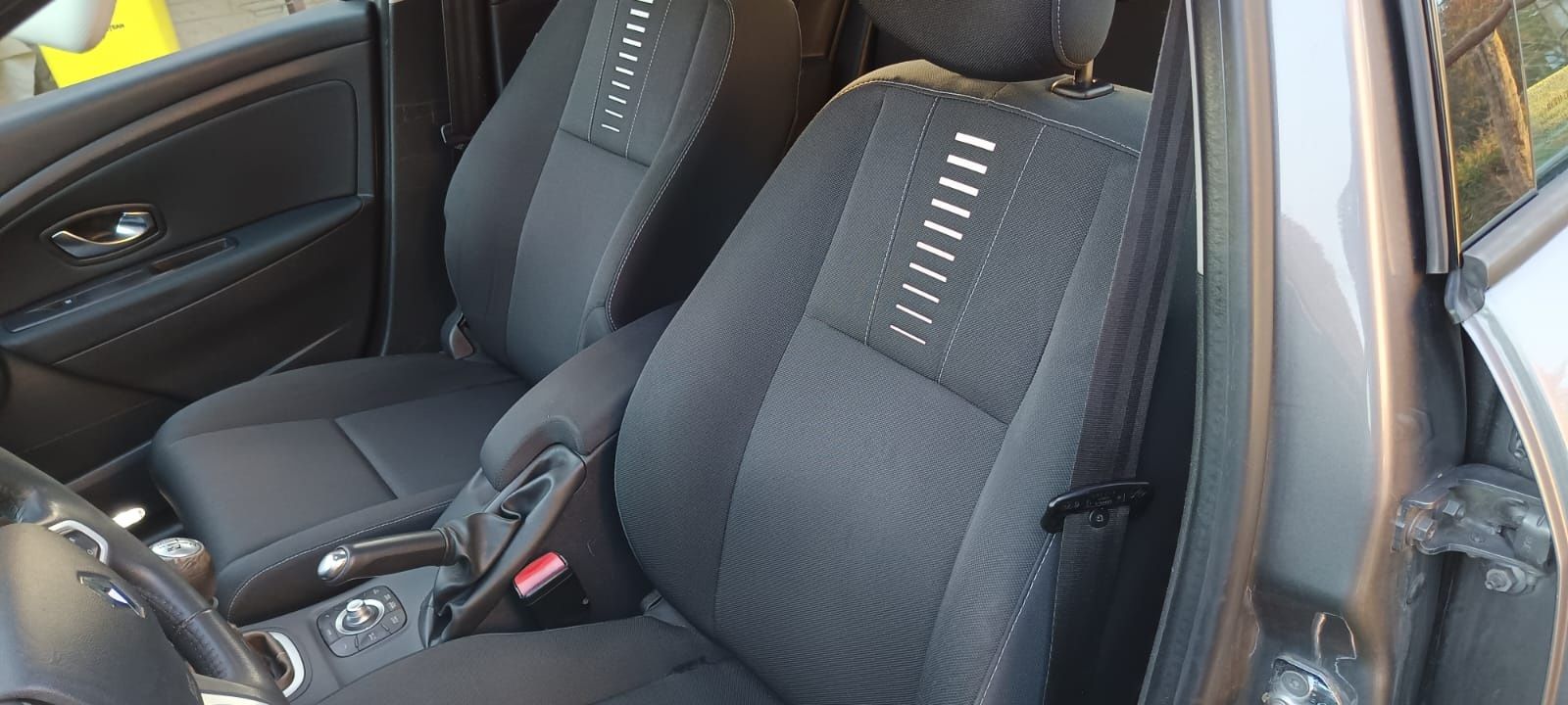 Renault Megane 3 unic proprietar 
2012.euro 5.Full 1.5 dci 6 trepte 11