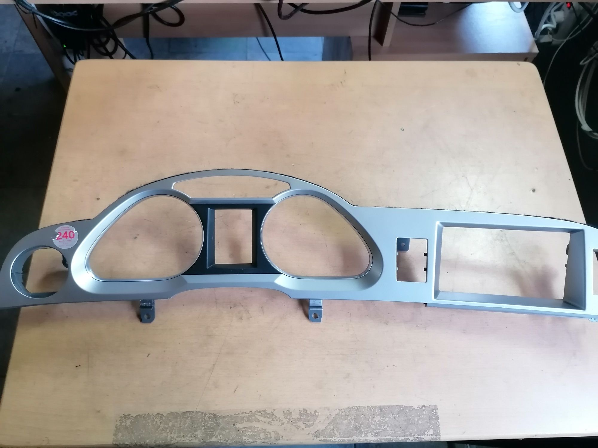 Grilă ceas bord Audi a6 c6 4f