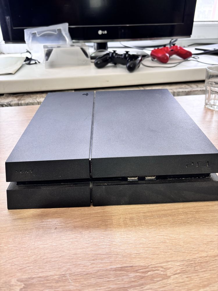 Play Station 4 fat срочно