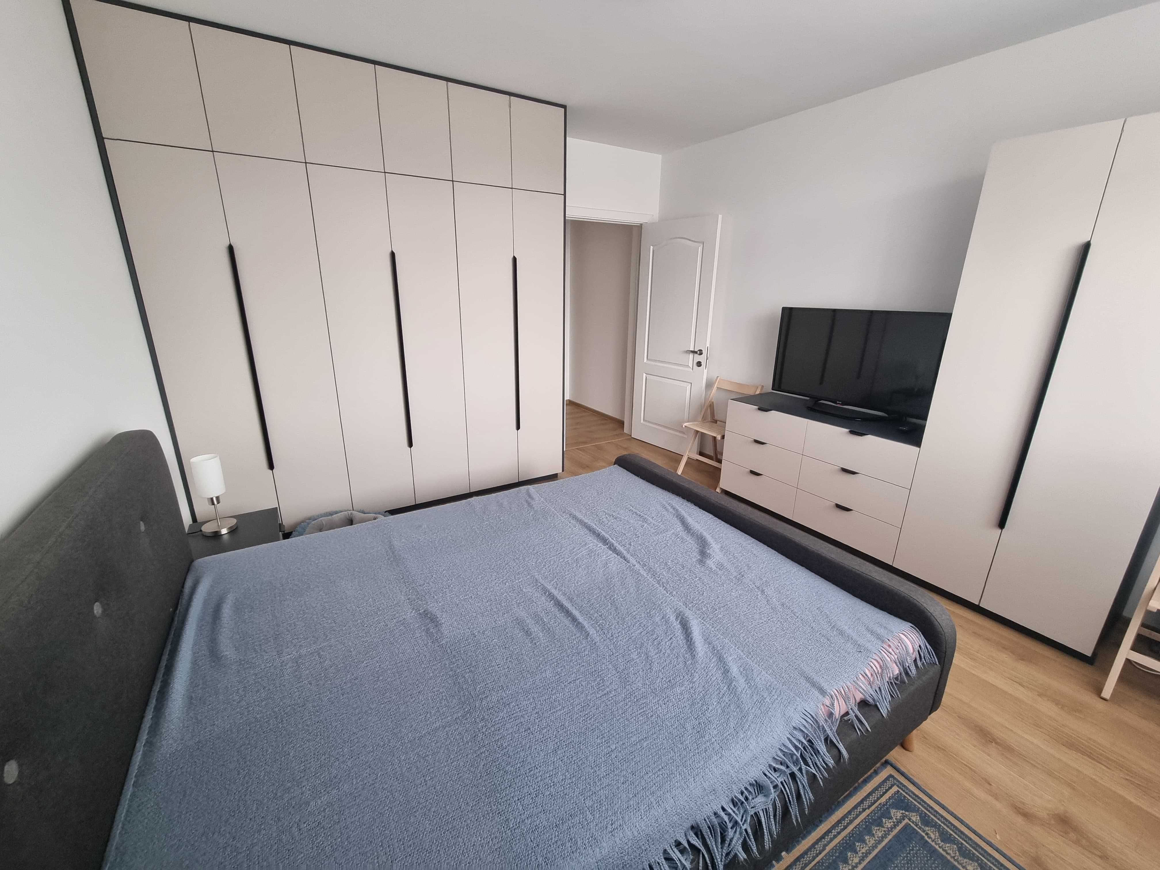 Apartament central, A. Saligny, 3 camere, bucătărie,2 băi,terasă,TVA9%