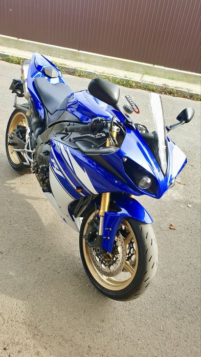 Yamaha R1 rn22/Bigbang/crossplane