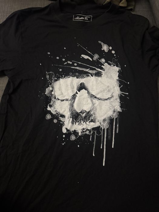 9 чифта тениски