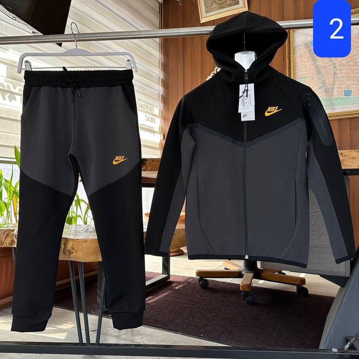 Treninguri copii Nike tech