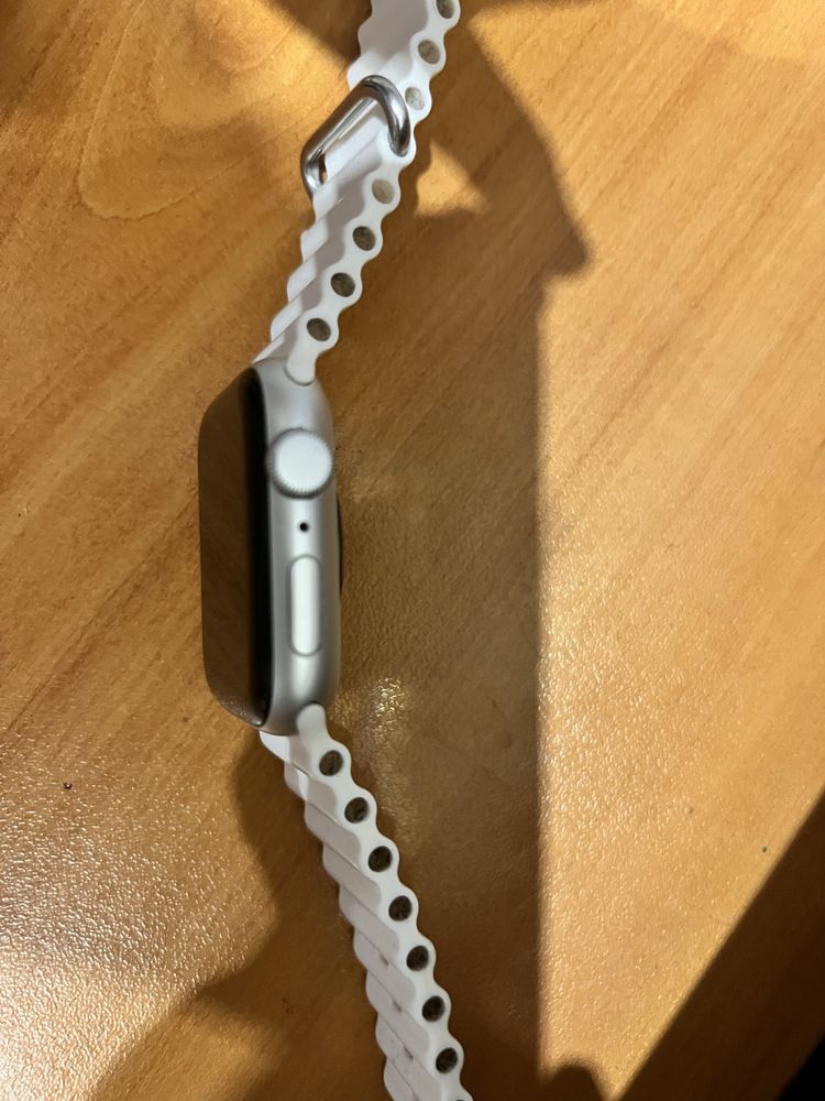 Apple Watch SE, 44mm