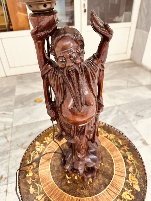 Ръчно резбована дървена лампа – ориенталски стил (ок. 1955–1970 г.)