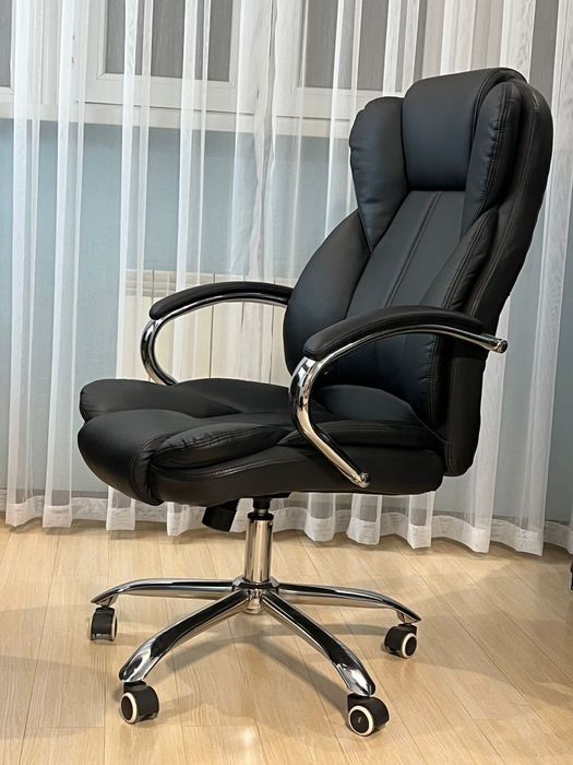 Кресло (Кожанное)