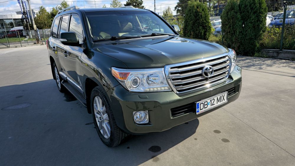 Toyota Land Cruiser Toyota Land Cruiser 4.5 D-4D V8, Webasto. Carte service la zi.