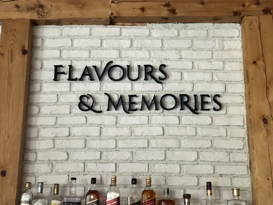 Facem grafica pentru meniuri pliante afise carti de vizita