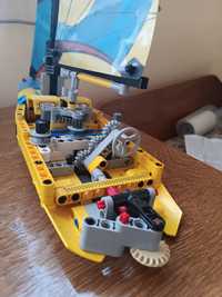 Vand barca din lego technic