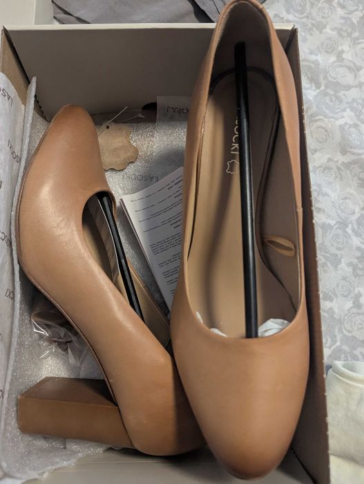 Pantofi dama marimea 39