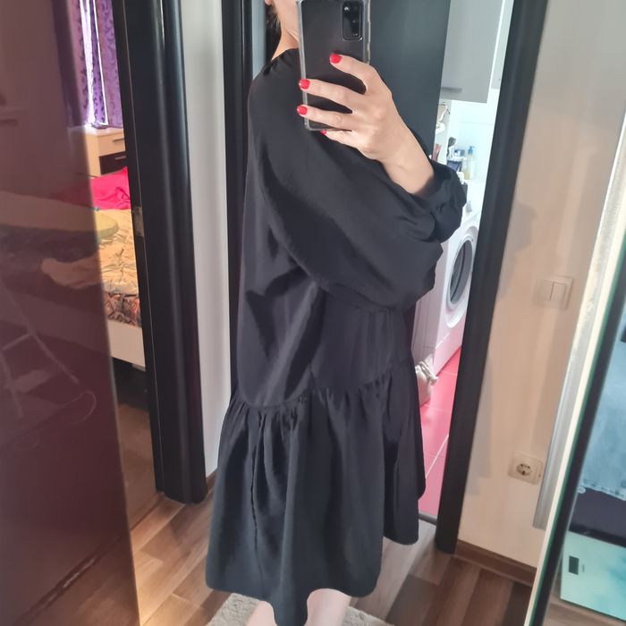 Rochie eleganta noua neagra