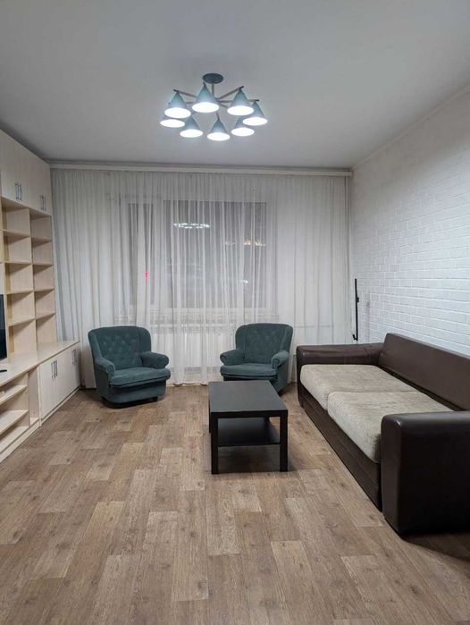 Продаю 3-х ком КВ р-н ПАРК ПОБЕДЫ Назарбаева