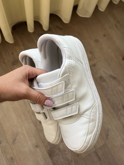 Маратонки Адидас 38